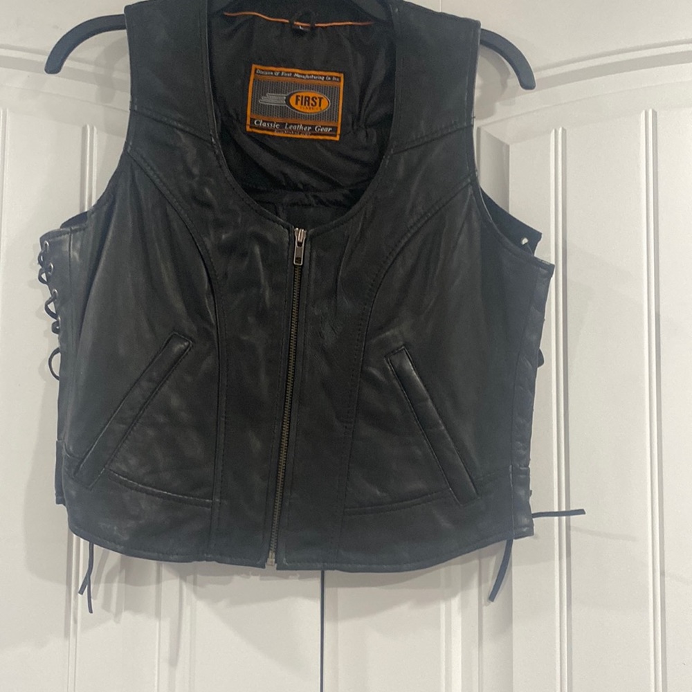Biker leather vest size:L mid condition